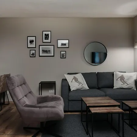 Mountain King 아파트