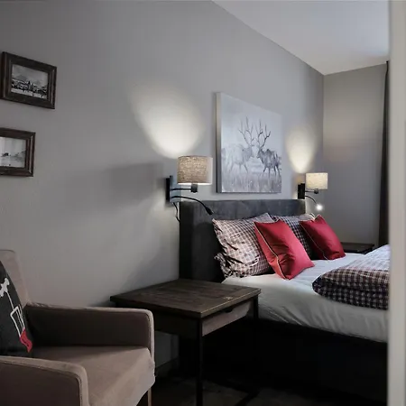 Mountain King Apartment